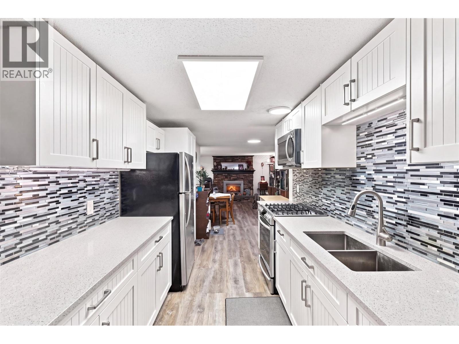897 WAWN Road - 52