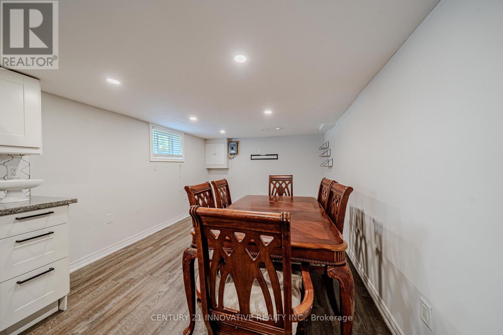 60 DORKING CRESCENT - 36