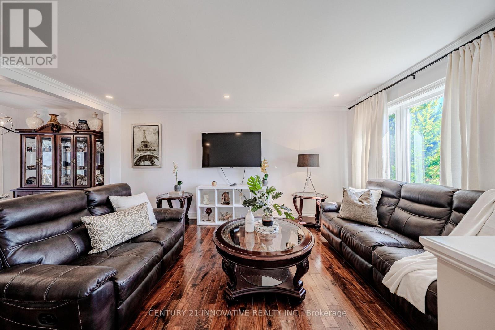 60 DORKING CRESCENT - 7
