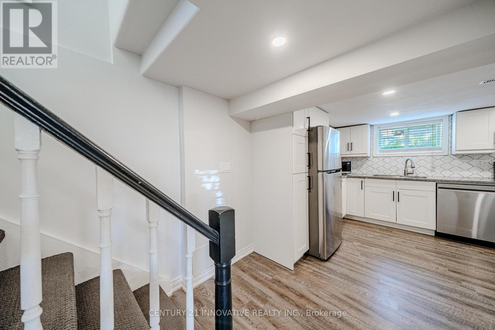 60 DORKING CRESCENT - 30