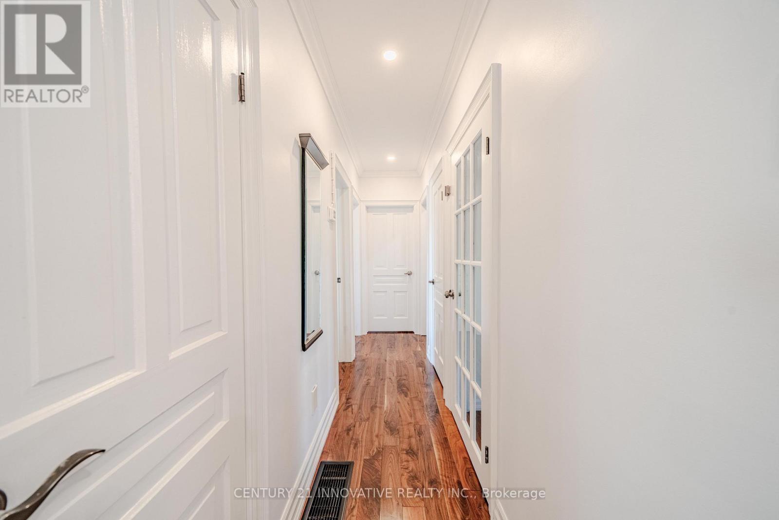 60 DORKING CRESCENT - 27