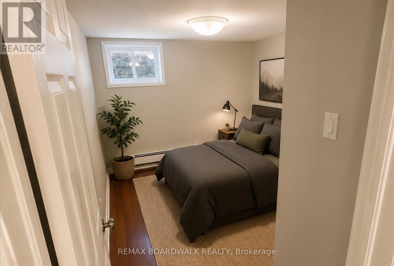 320 LAURIER AVENUE E - 11
