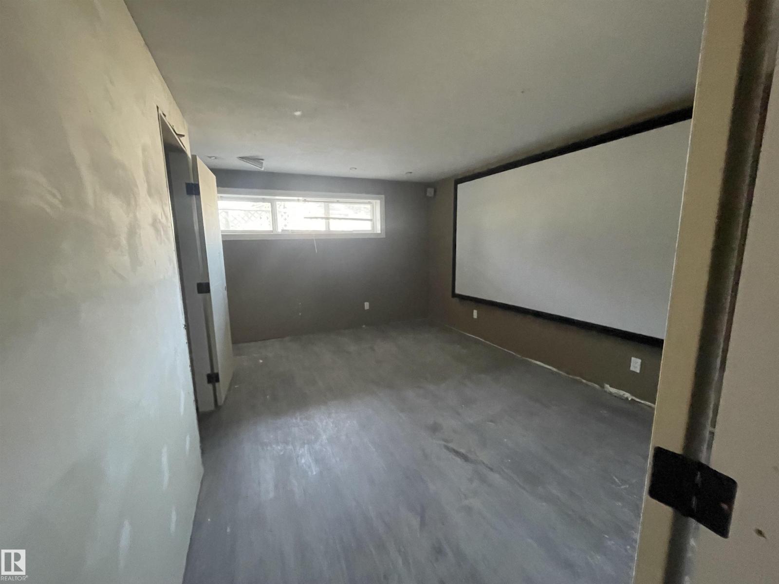 [private address] - Image 16