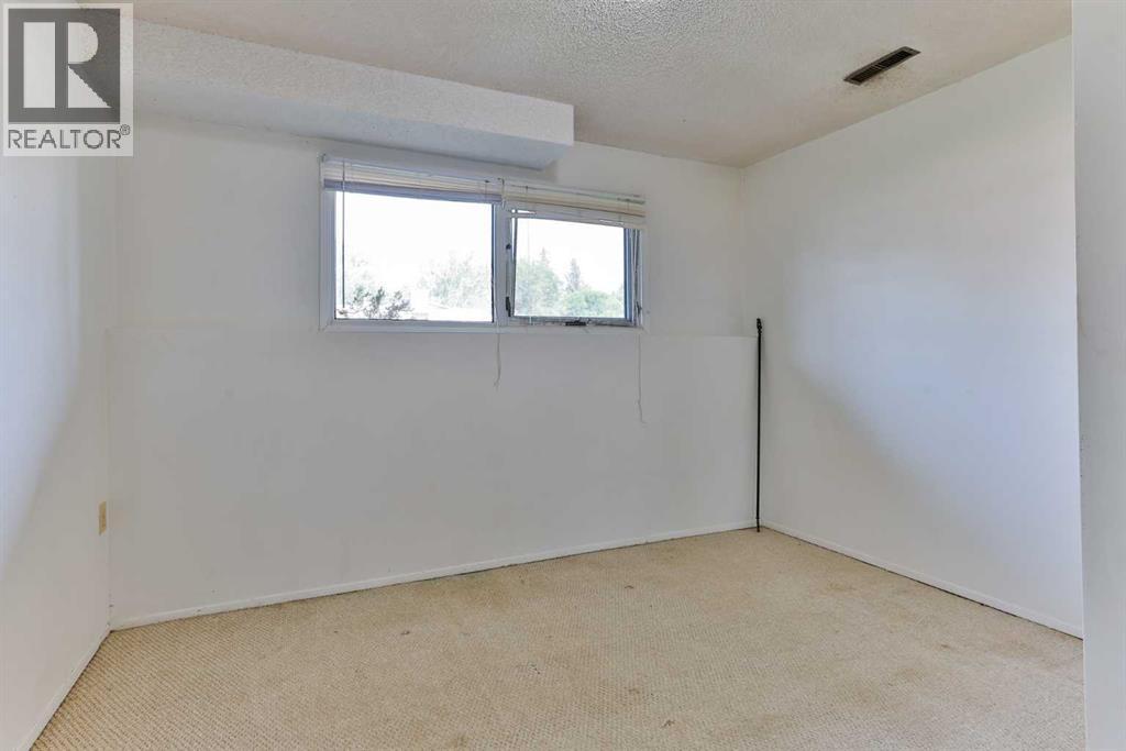 150 McGill Boulevard W - Image 17