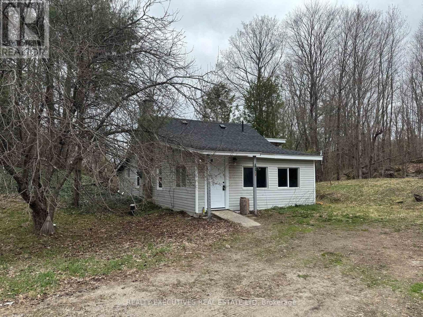 10146 509 ROAD N - 1