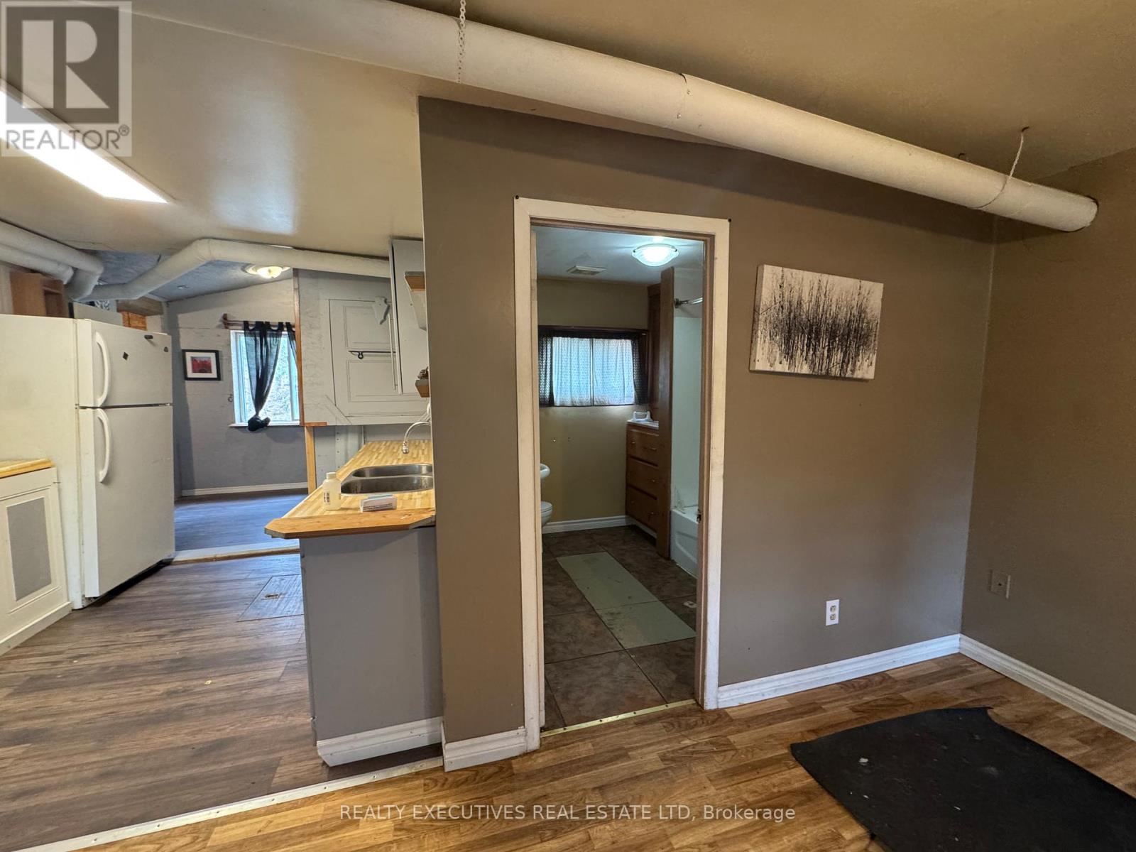 10146 509 ROAD N - 13