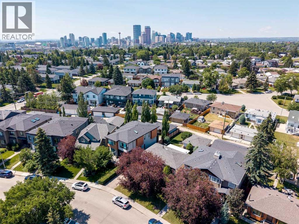 1219 Renfrew Drive NE - 40