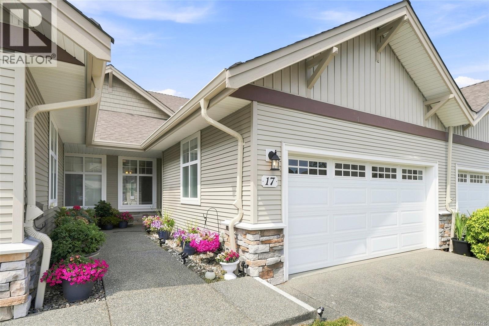 #17 631 Blenkin Ave - 1