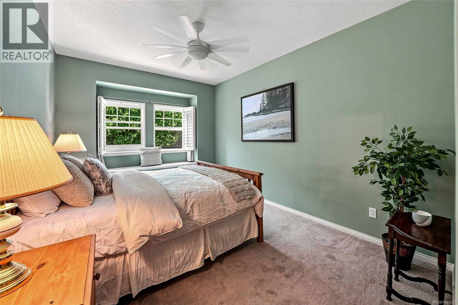 #17 631 Blenkin Ave - 27