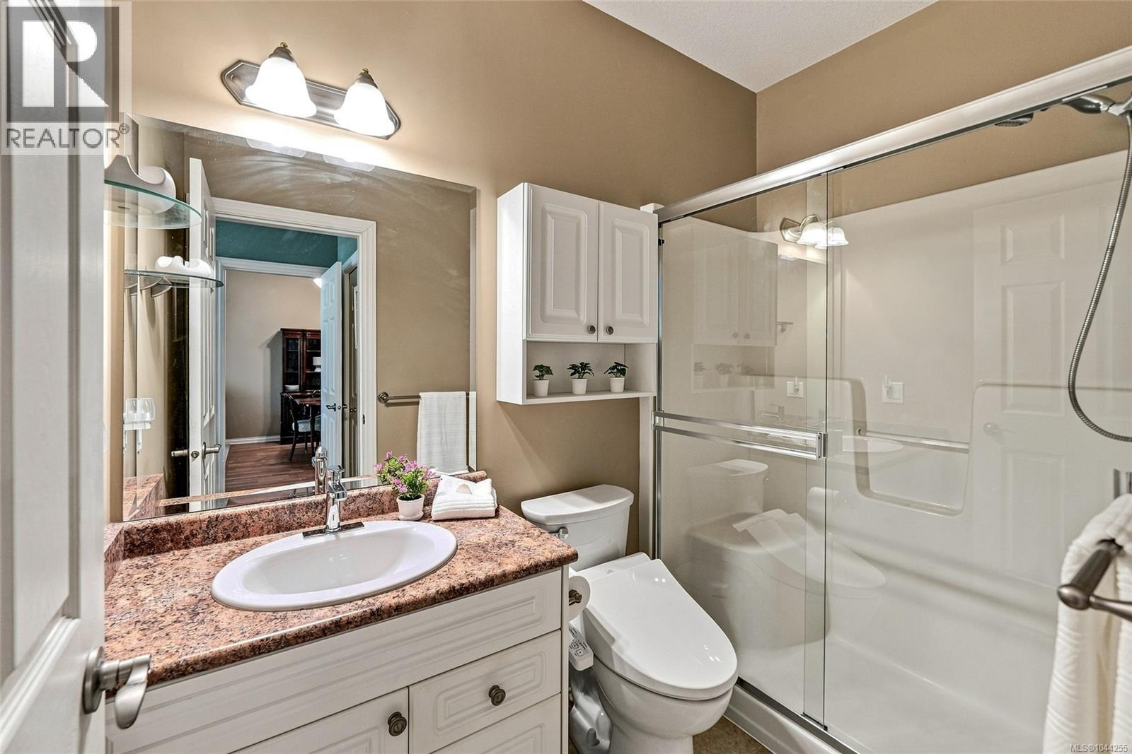 #17 631 Blenkin Ave - 7