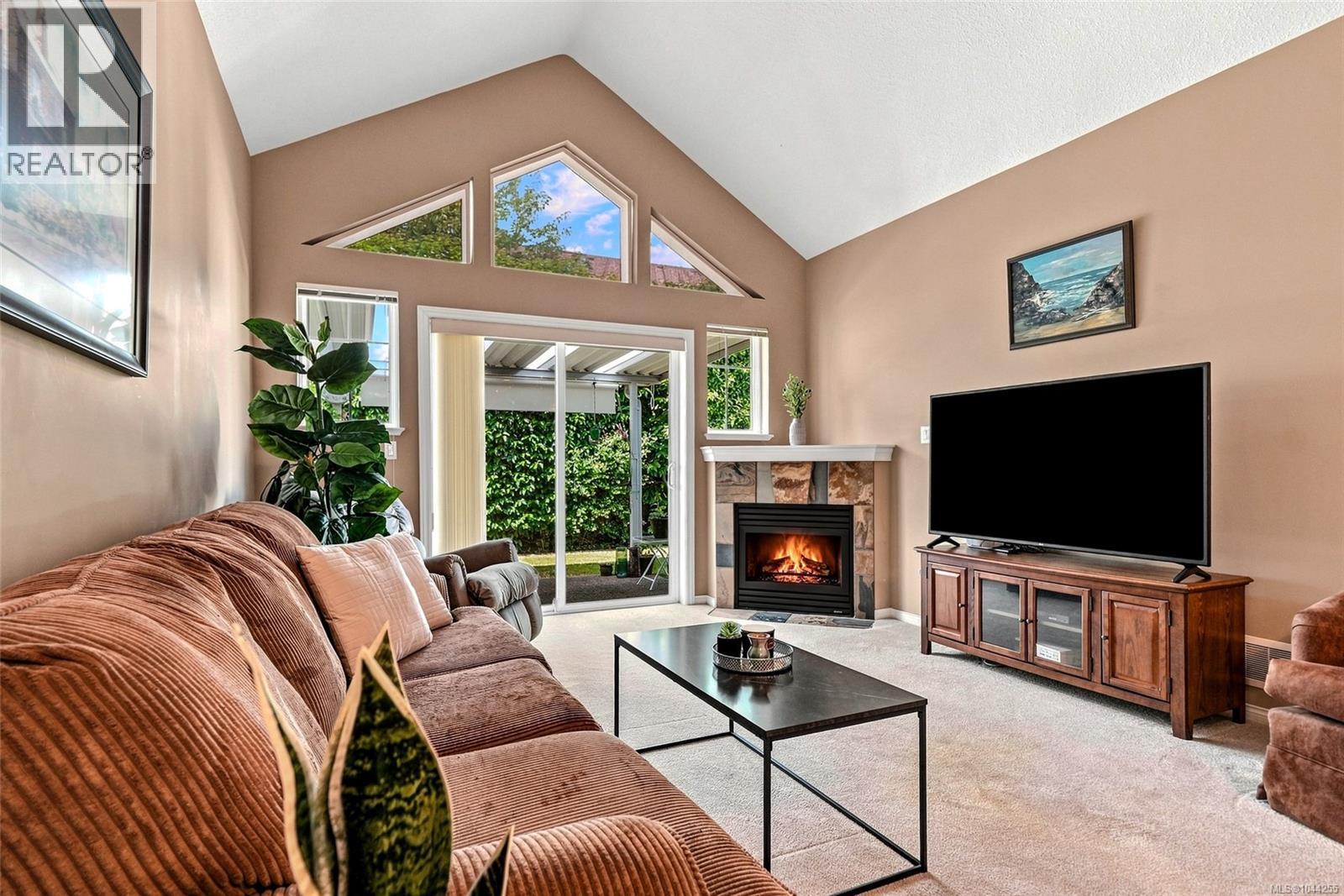 #17 631 Blenkin Ave - 8