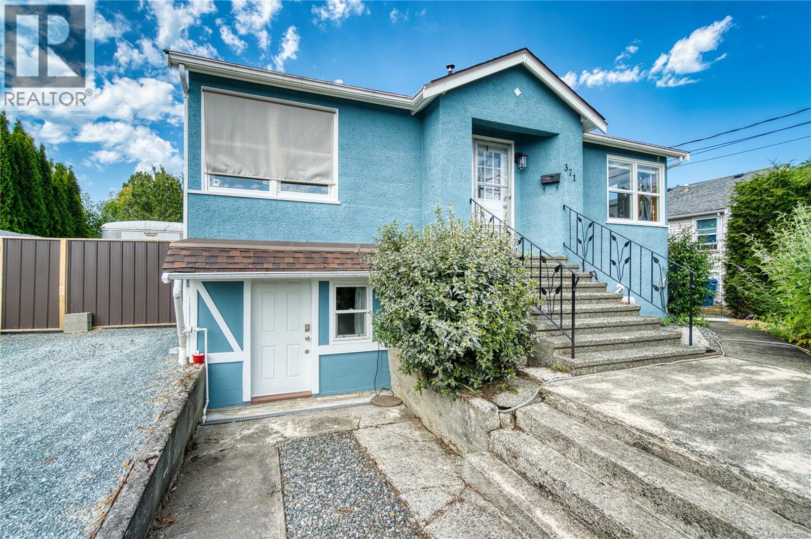 371 Bruce Ave - 2