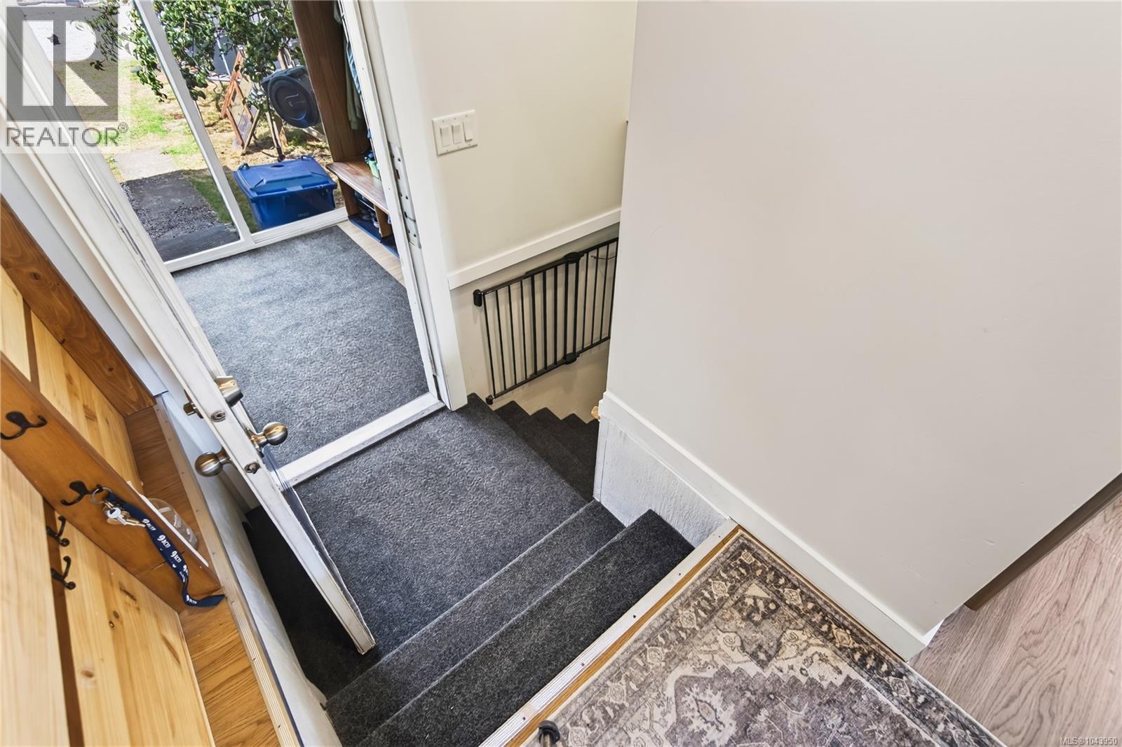 371 Bruce Ave - Image 23