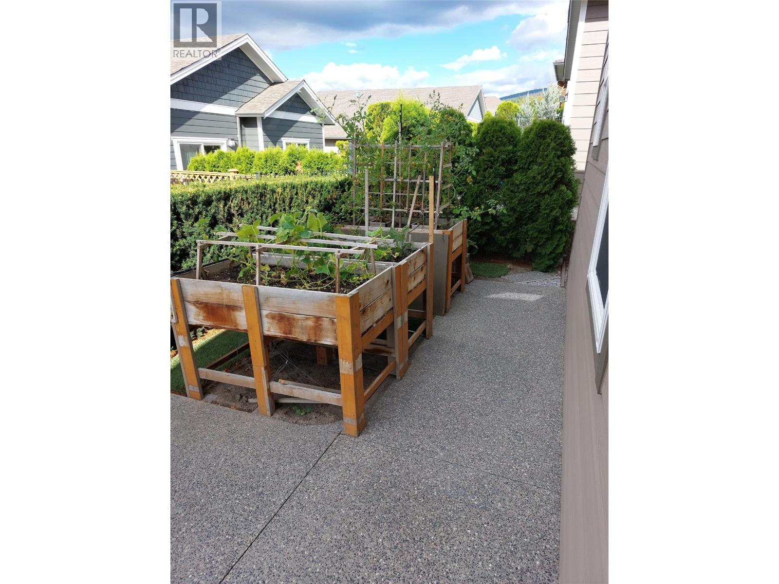 2064 Aspen Drive - Image 38