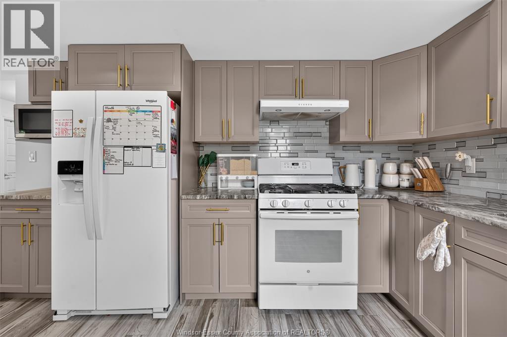 1267 EASTLAWN AVENUE - 32