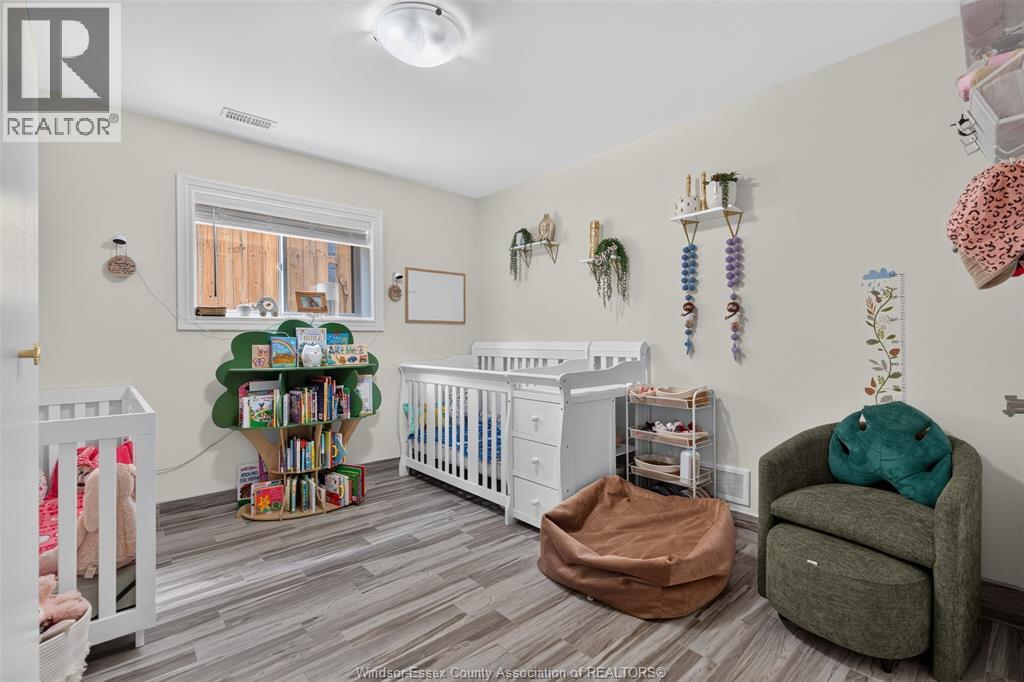 1267 EASTLAWN AVENUE - 39