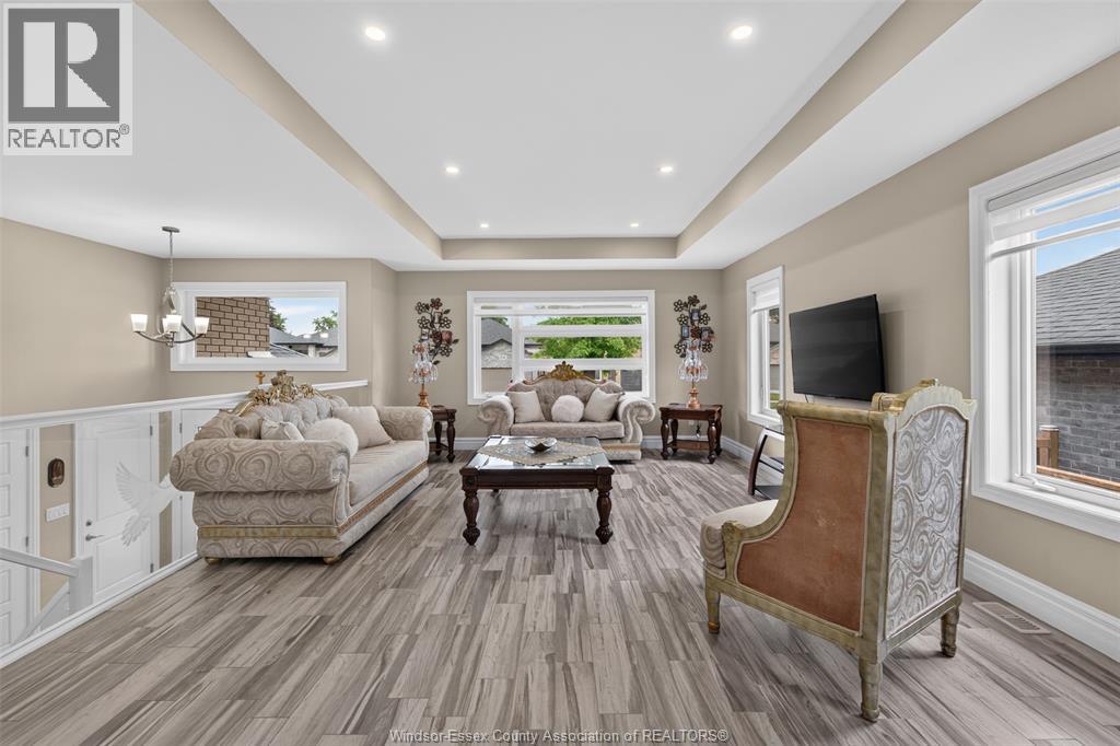 1267 EASTLAWN AVENUE - 8