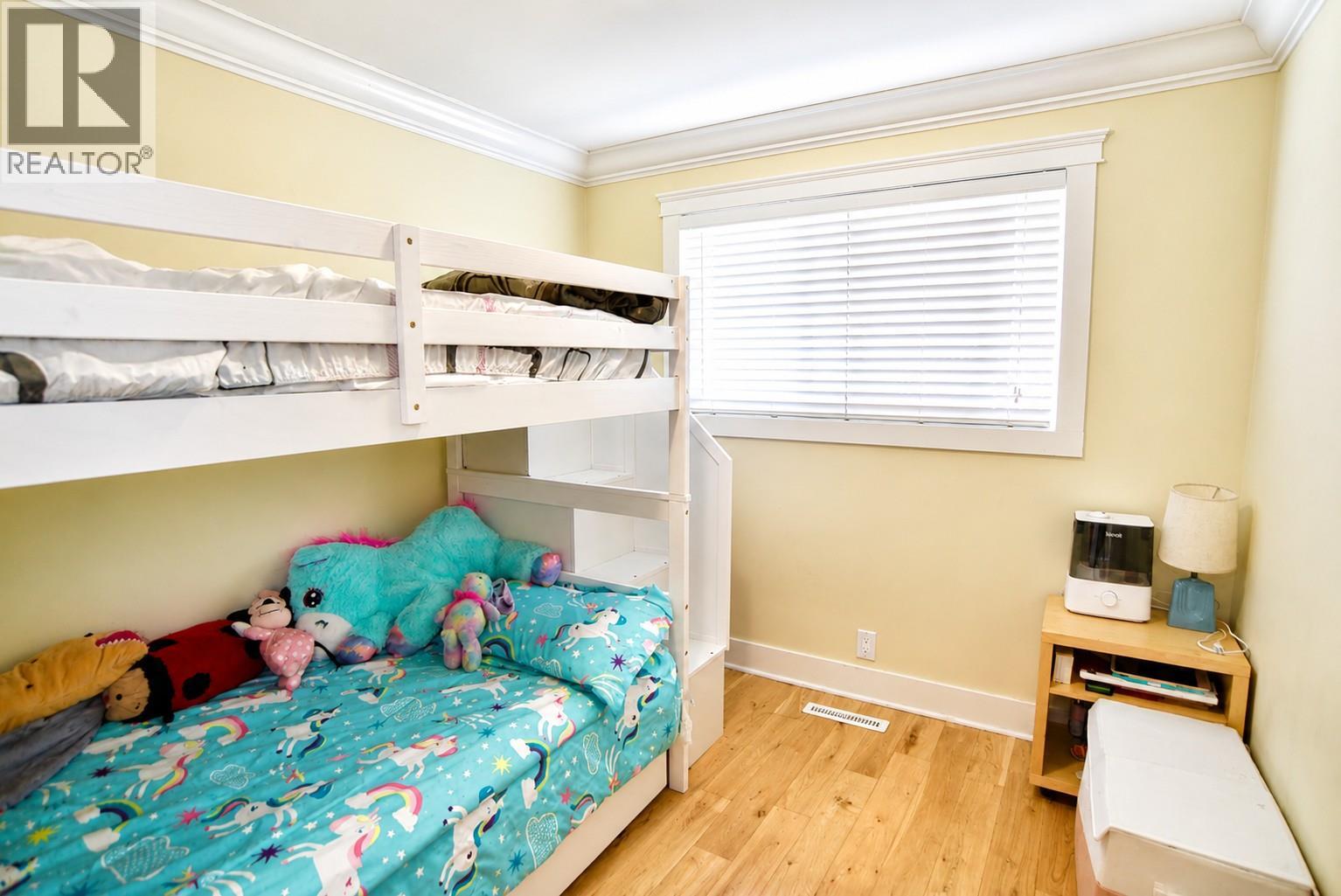 2270 10th Avenue - 20