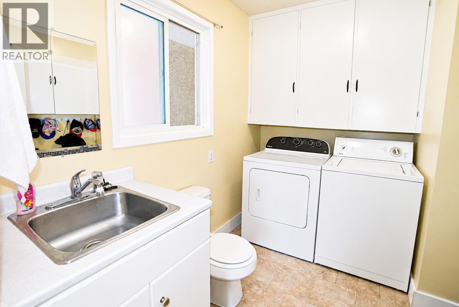 2270 10th Avenue - 26