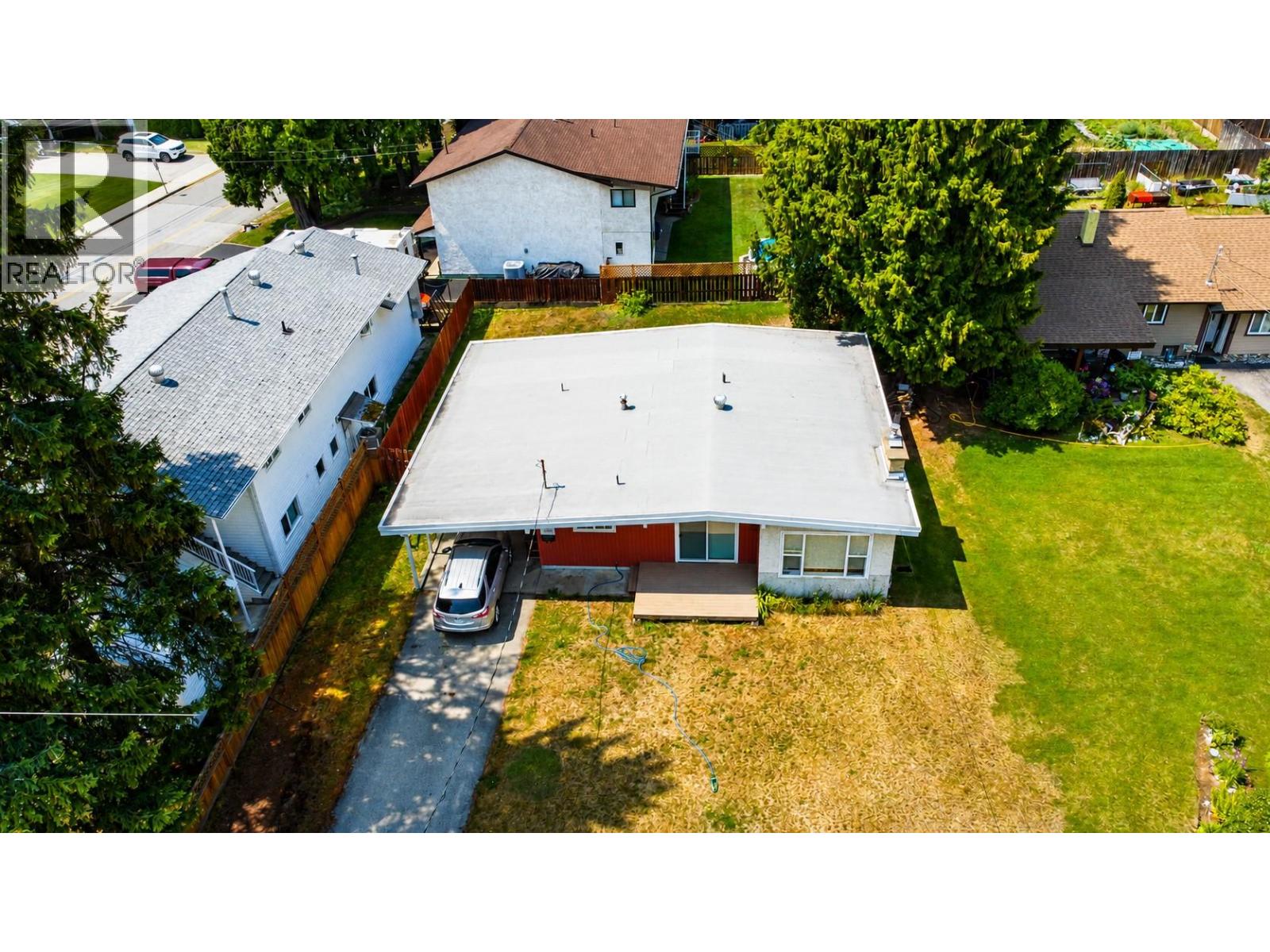 2270 10th Avenue - Image 28