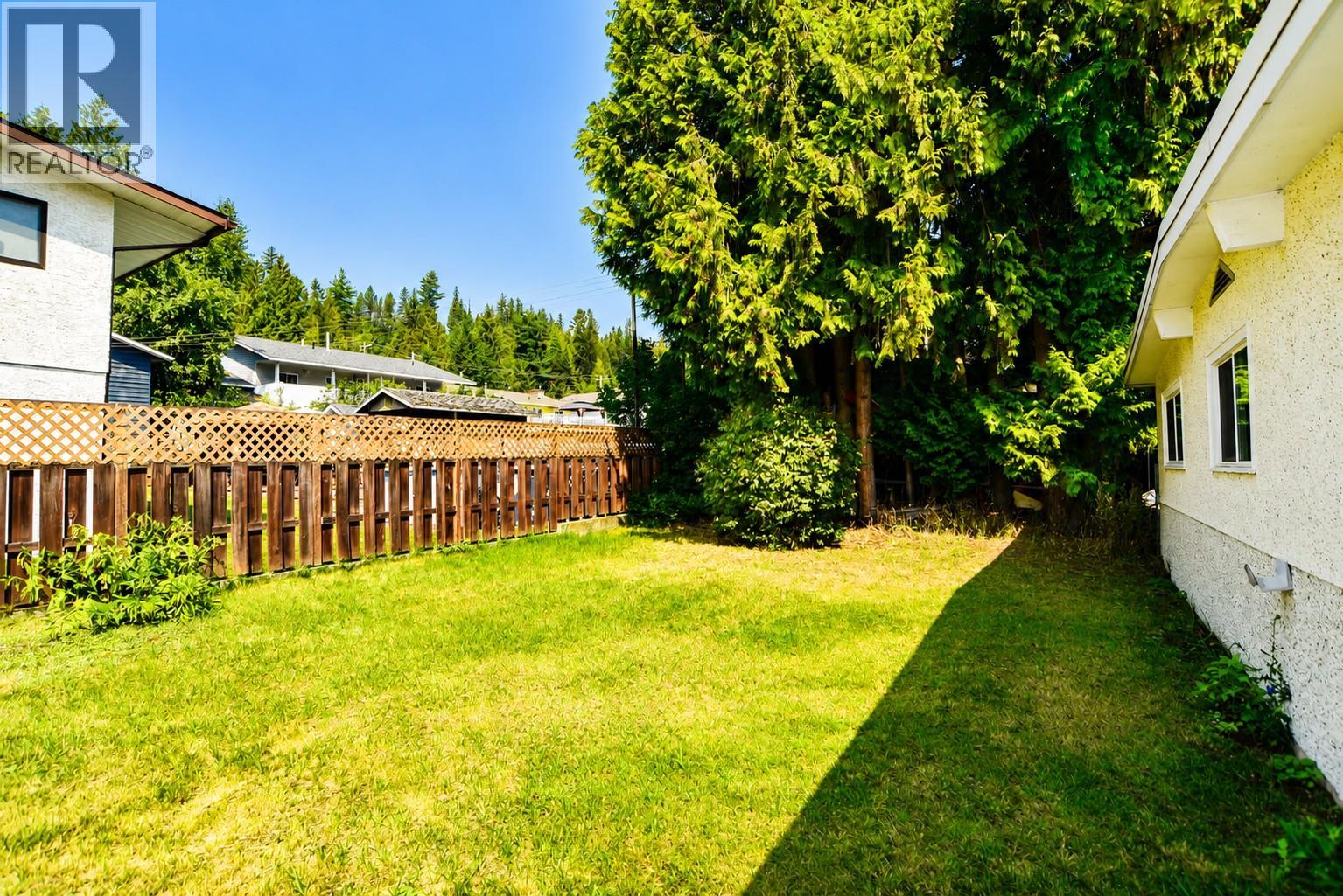2270 10th Avenue - 5