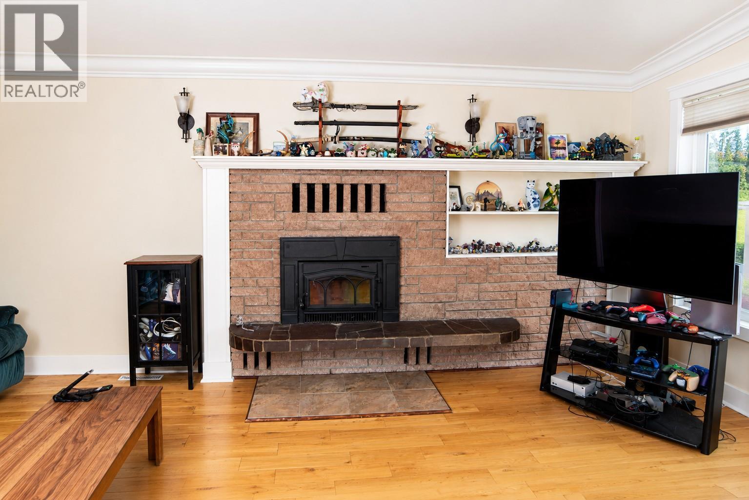 2270 10th Avenue - 7