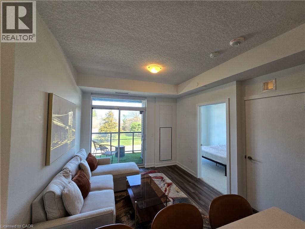 #213 600 NORTH SERVICE Road - Image 15
