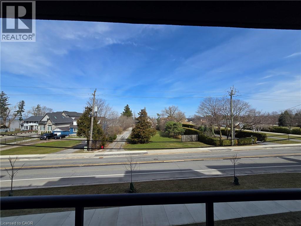 #213 600 NORTH SERVICE Road - Image 24