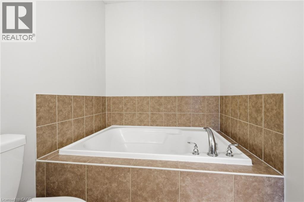 221 NISBET Boulevard - 28