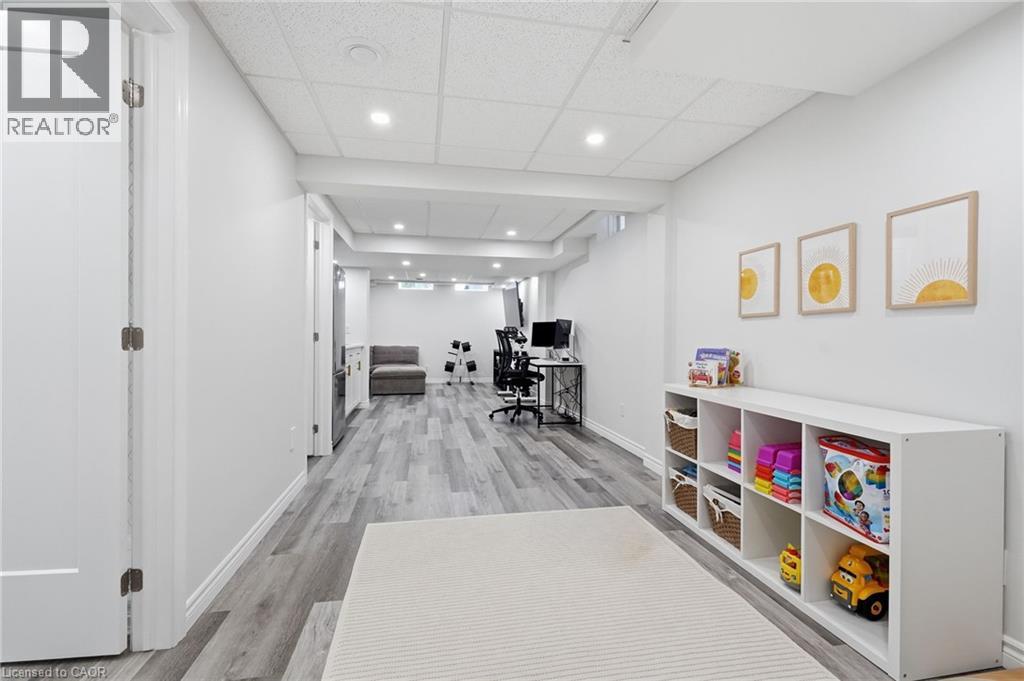 221 NISBET Boulevard - 38