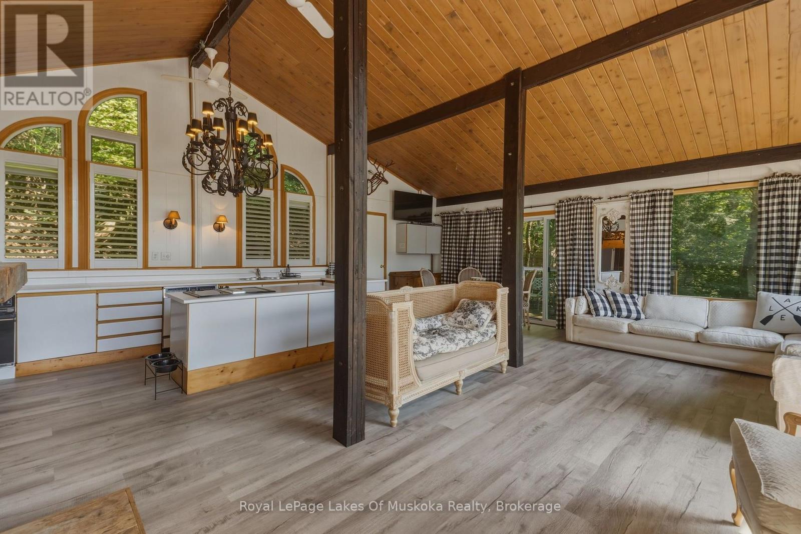 1187 IVY LANE - 27