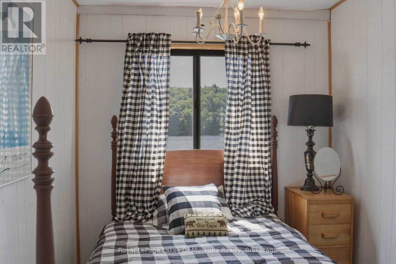 1187 IVY LANE - 35