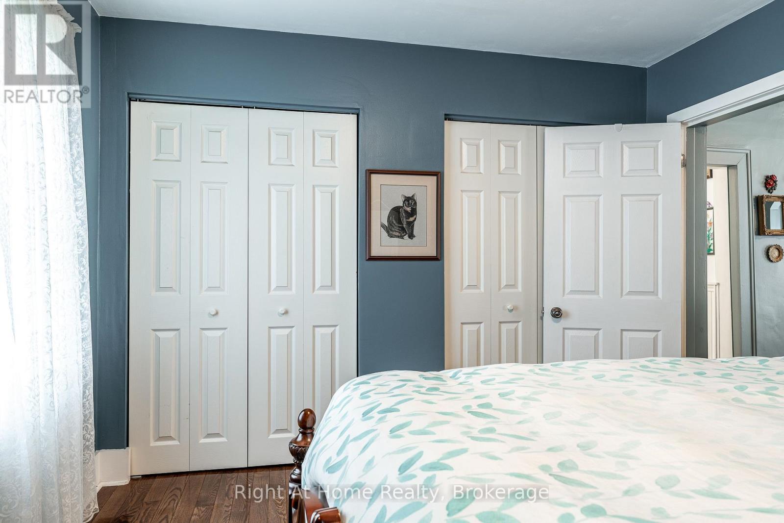 302 HURON STREET - 17