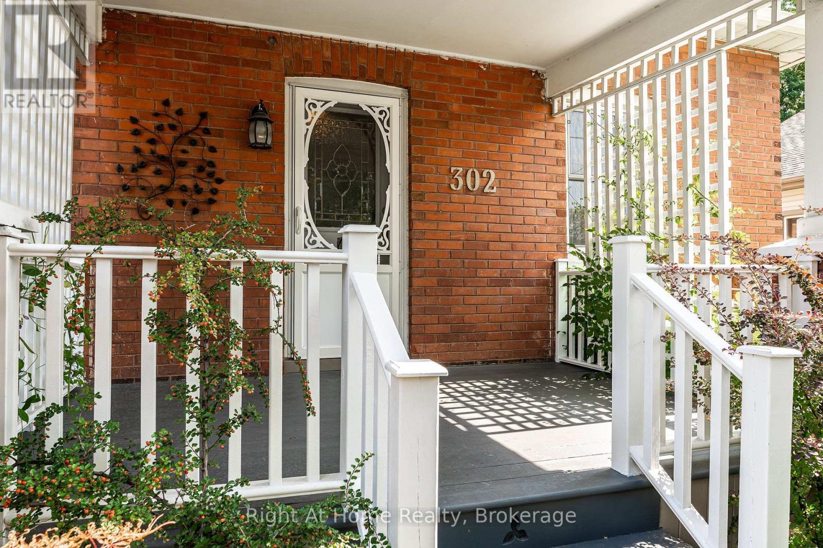 302 HURON STREET - 2