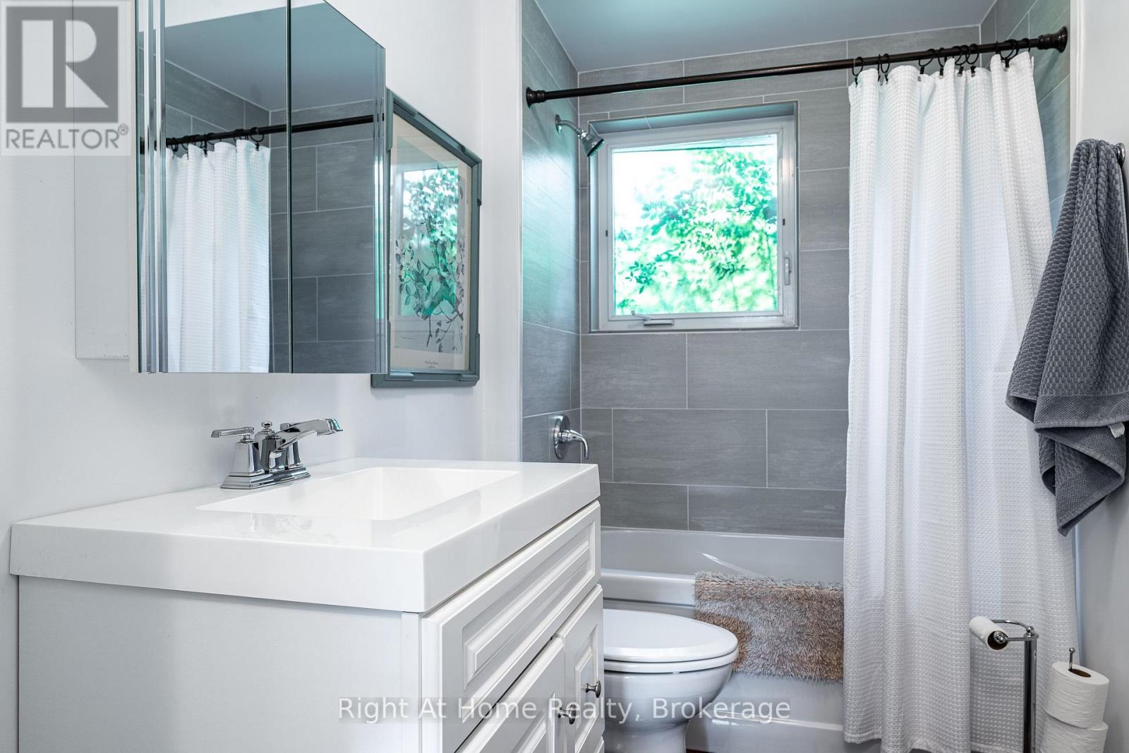 302 HURON STREET - 21