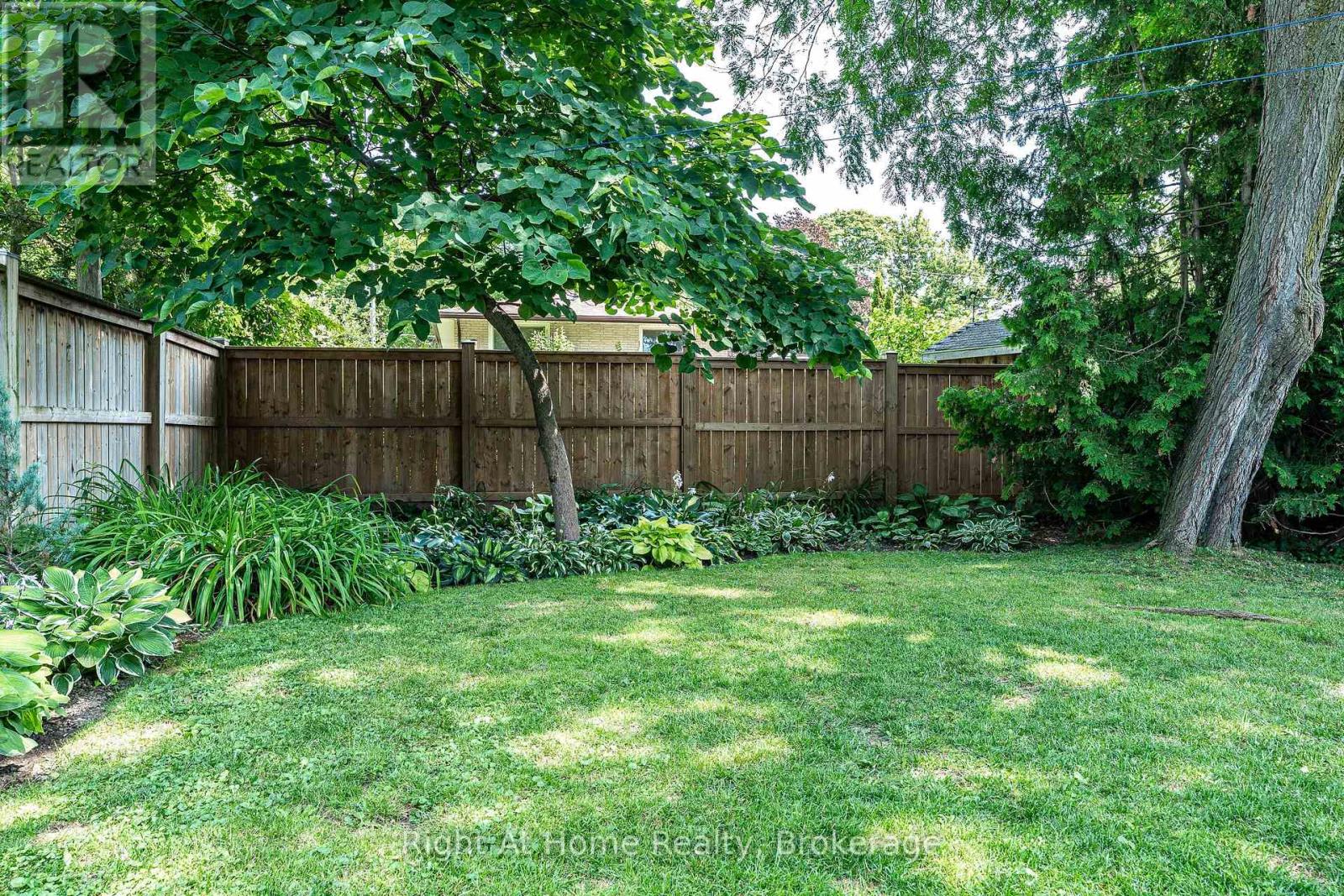 302 HURON STREET - 28