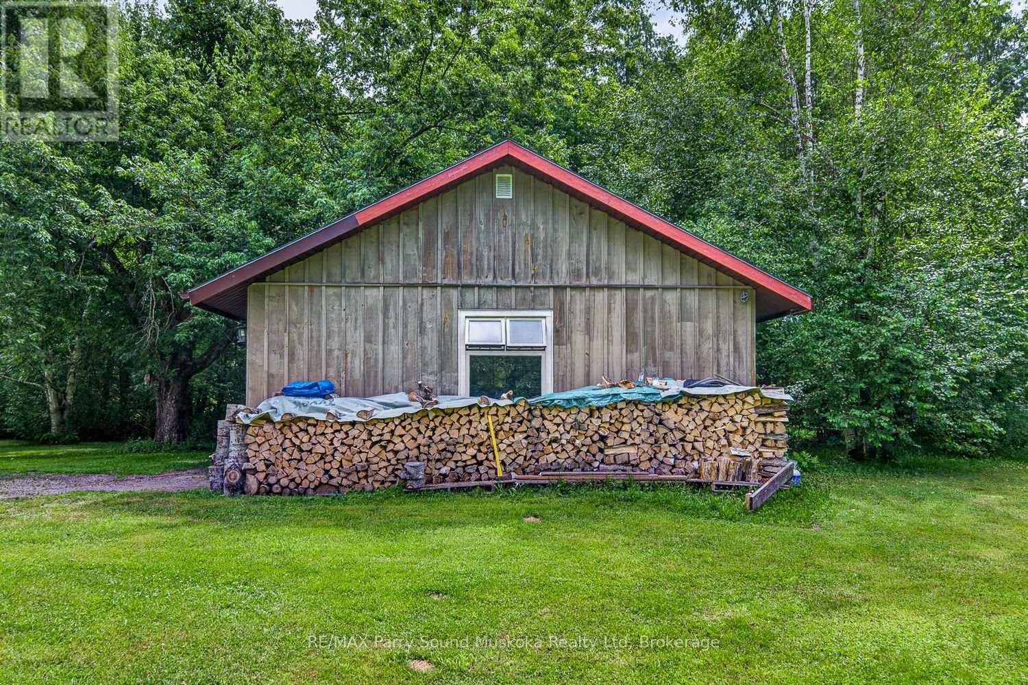 1011 ORANGE LODGE ROAD - 31