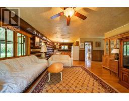 1011 Orange Lodge Road, Muskoka Lakes, ON P0C1H0 Photo 12