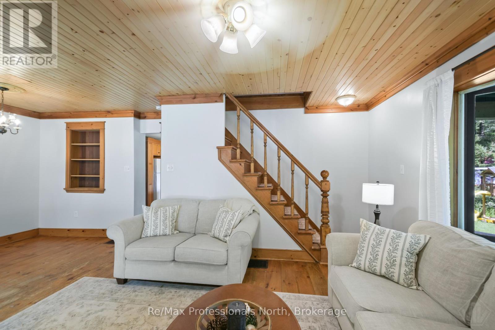 1658 HOUSEY'S RAPIDS ROAD - 10
