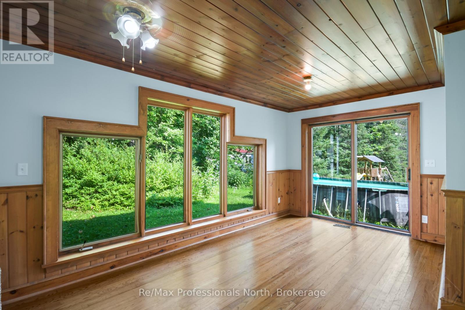 1658 HOUSEY'S RAPIDS ROAD - 21