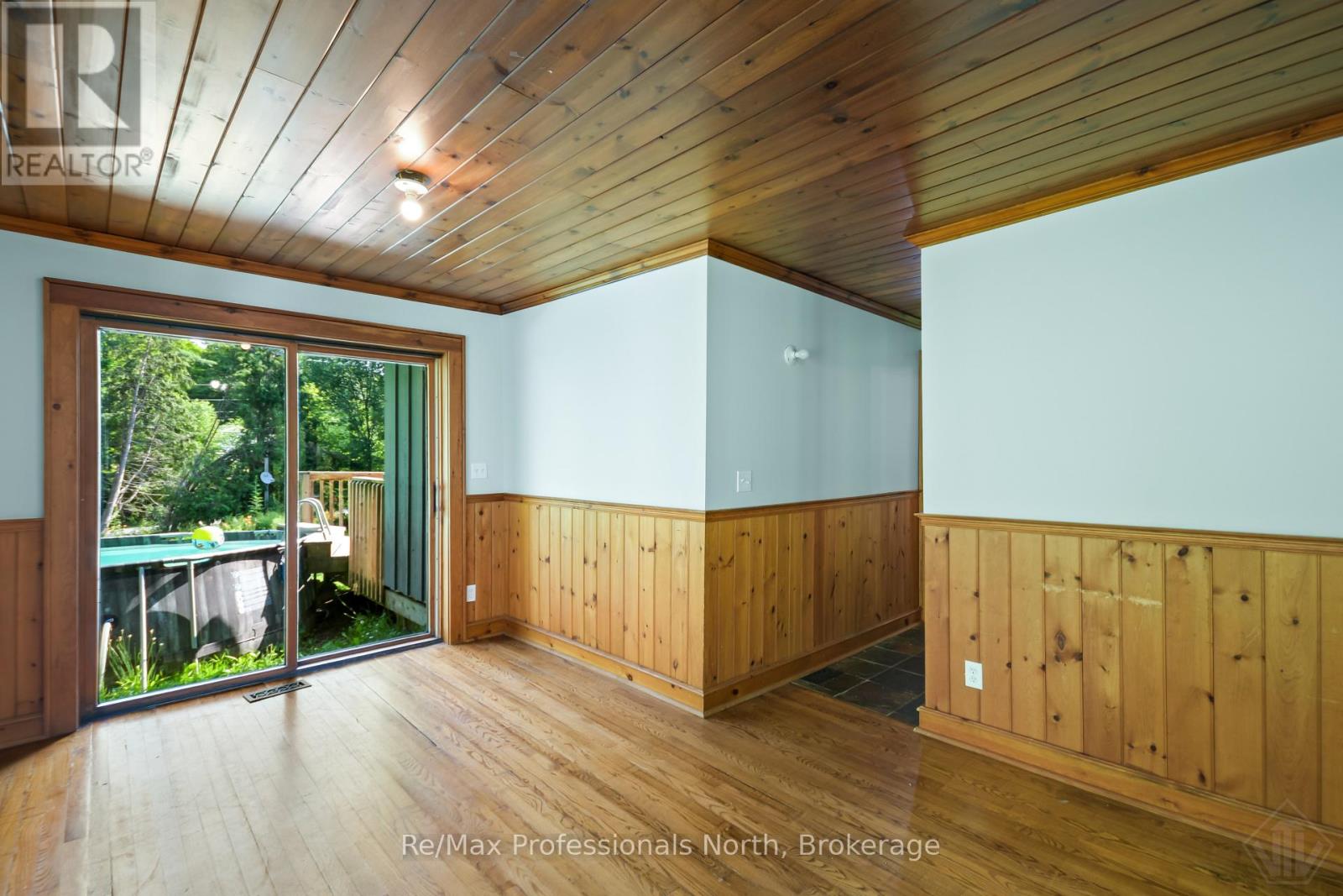 1658 HOUSEY'S RAPIDS ROAD - 22