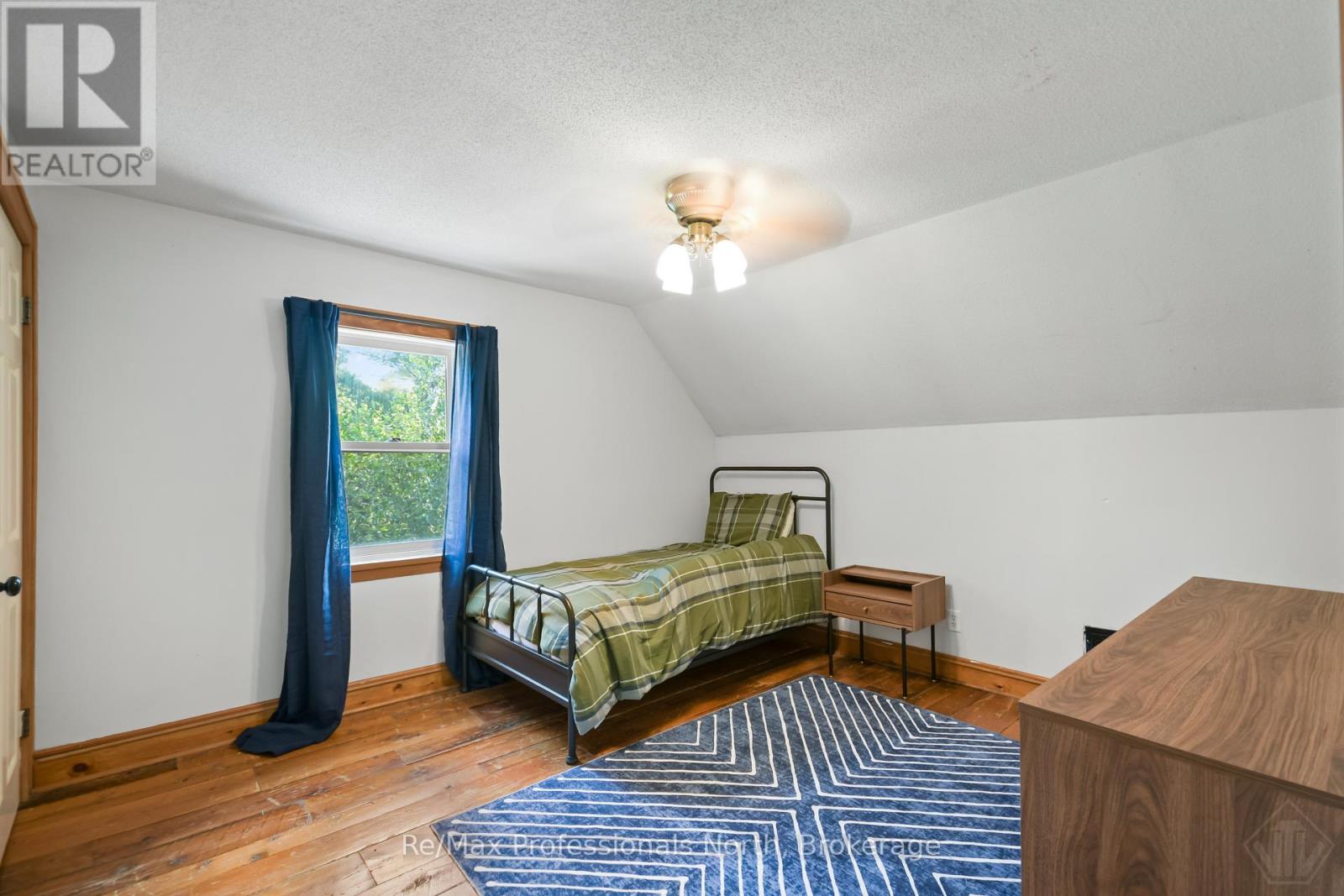 1658 HOUSEY'S RAPIDS ROAD - 25