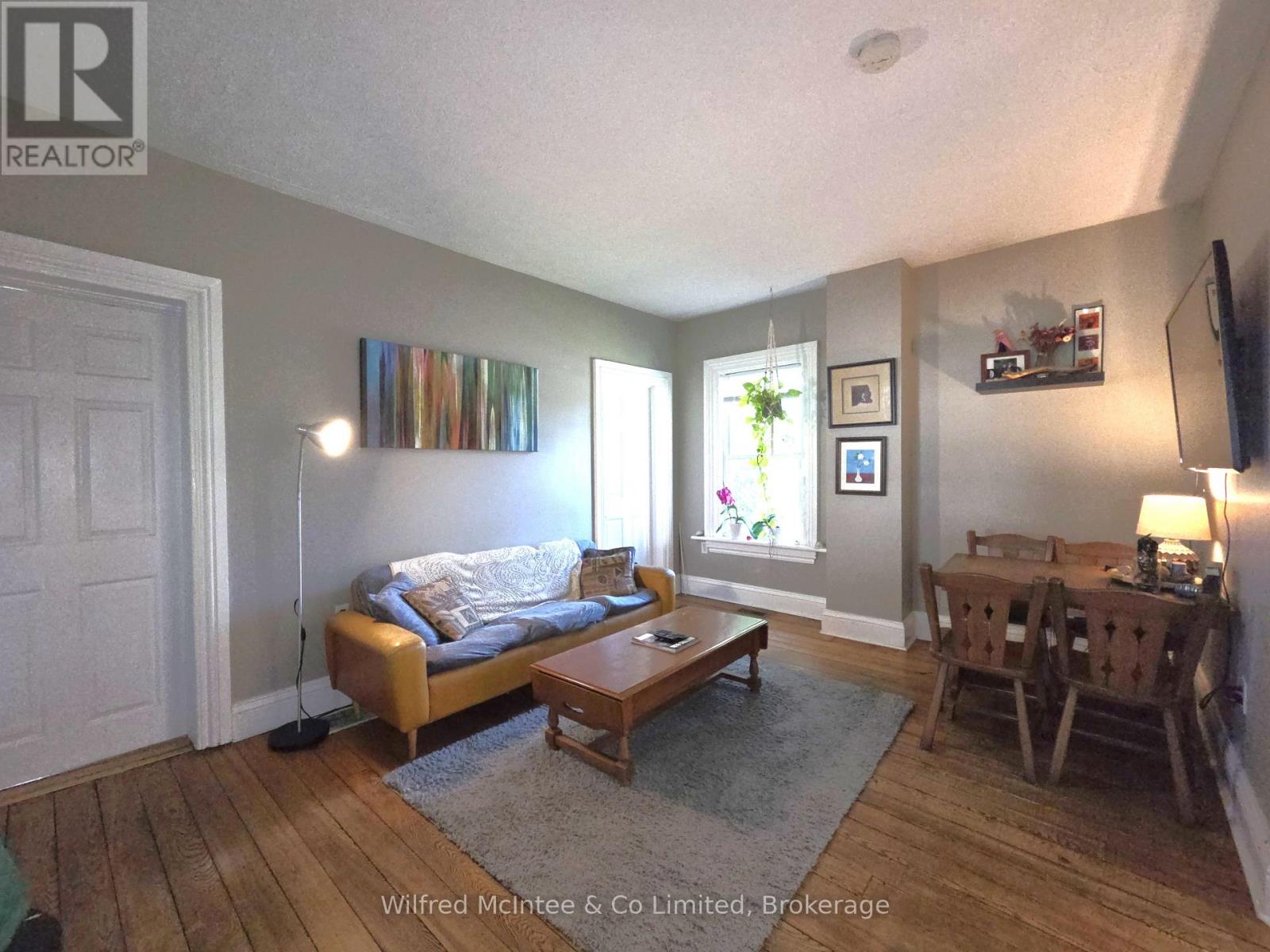 569 EUGENIE STREET - 12