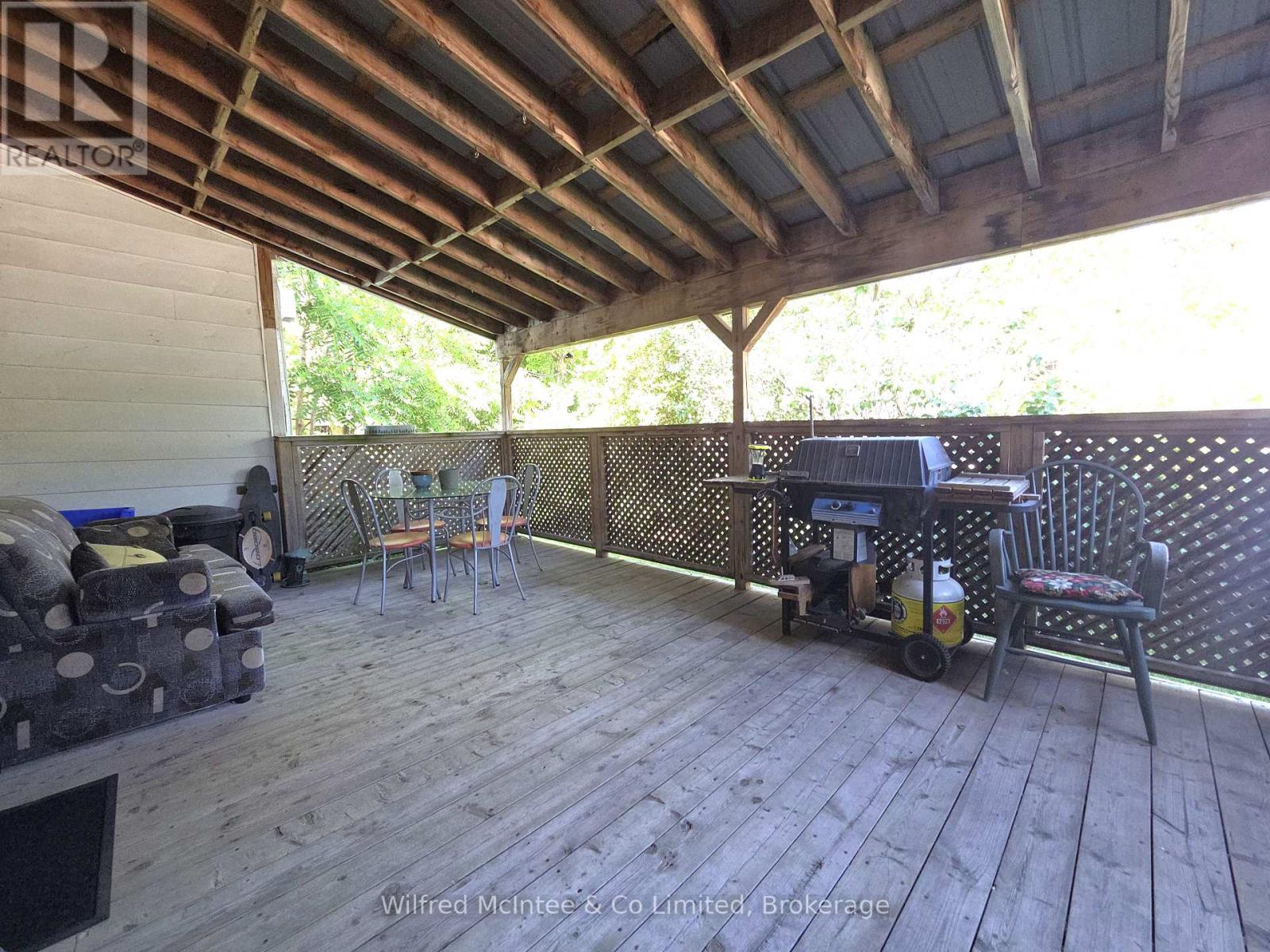 569 EUGENIE STREET - 5