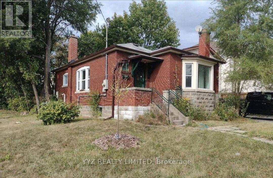 Photo of 590 Glencairn Avenue