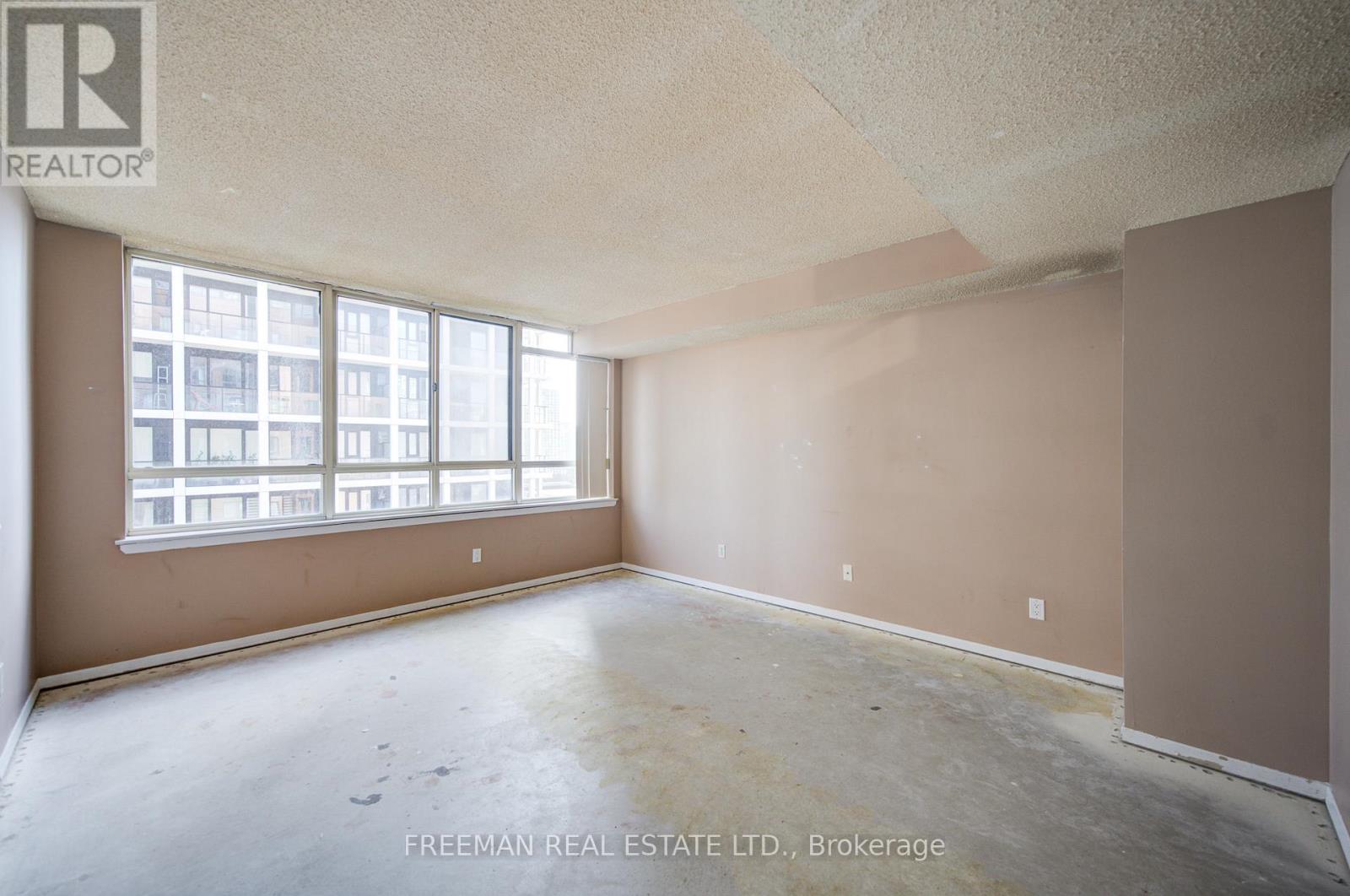 #2405 633 BAY STREET - 5