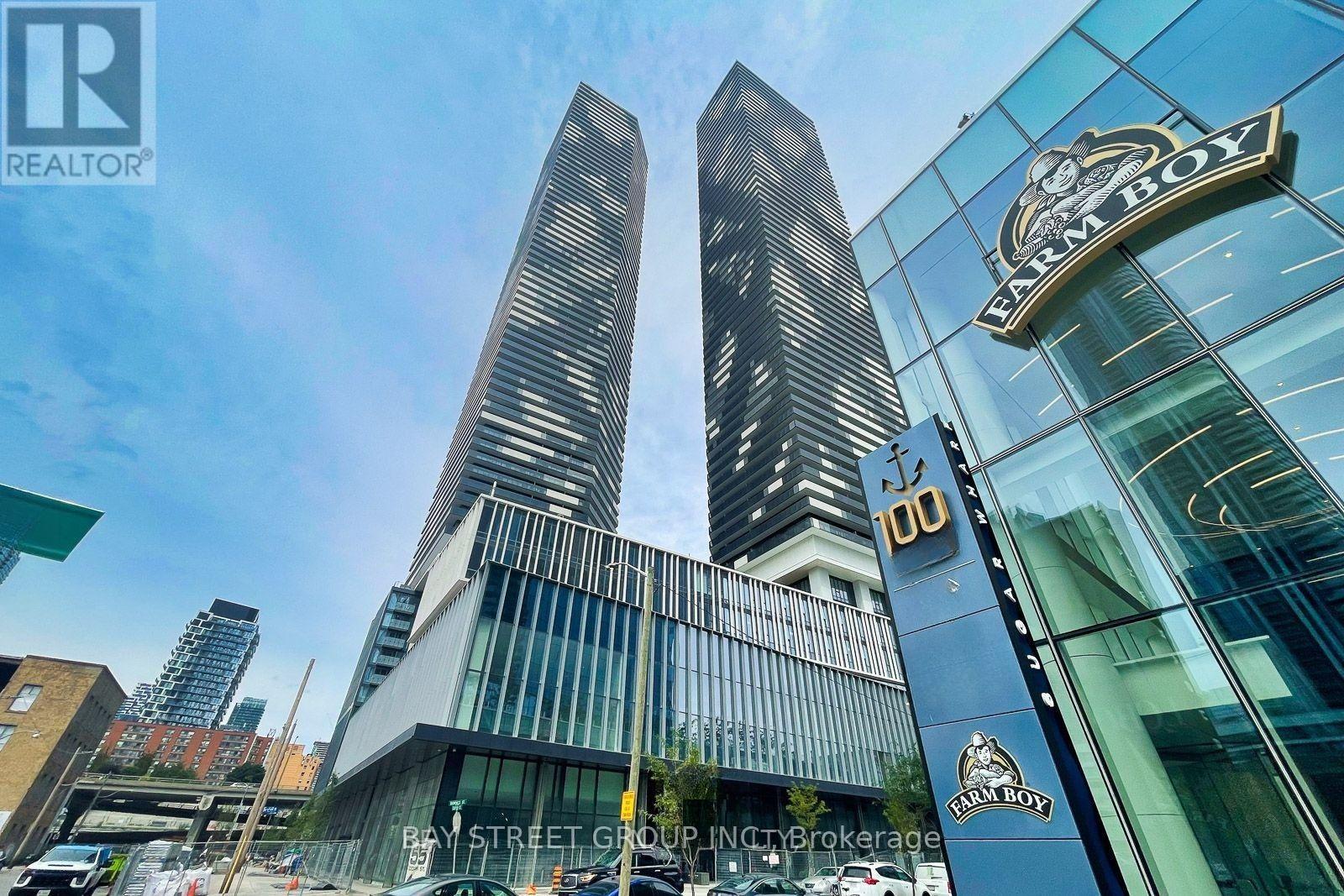 1816 - 55 COOPER STREET W