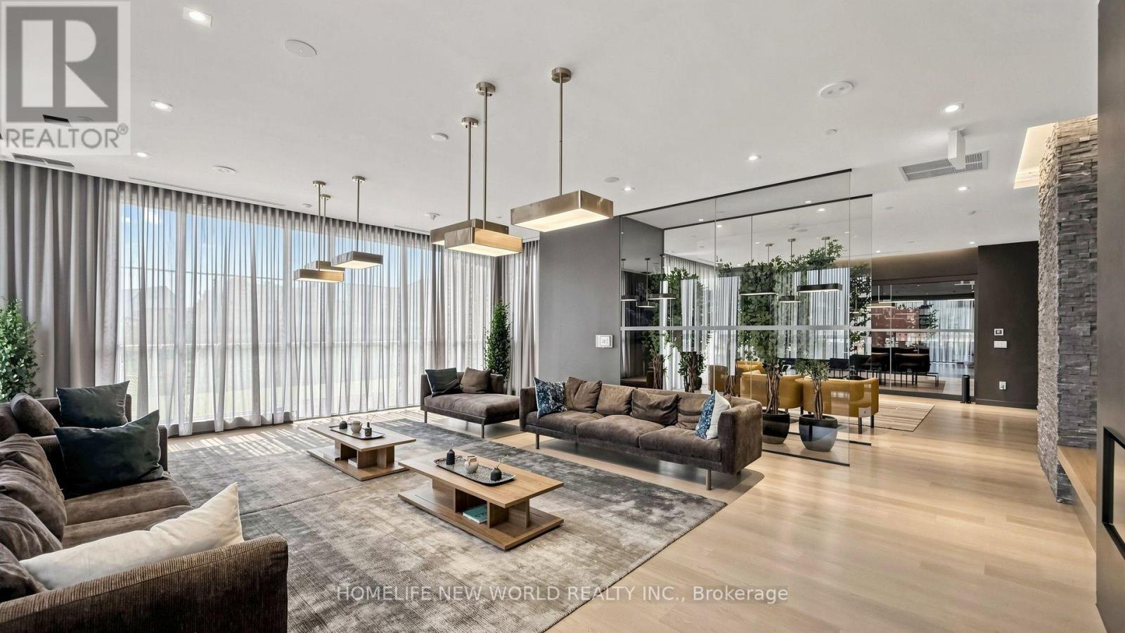 #613 10 DEERLICK COURT - 37
