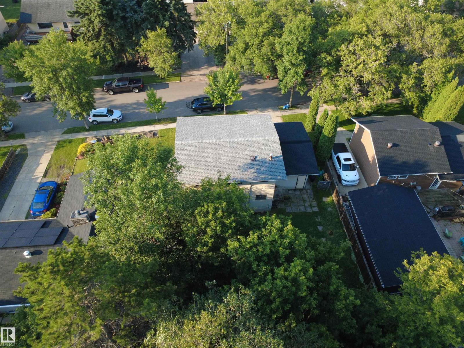 14 GILLIAN CR, Grandin, St. Albert photo 3