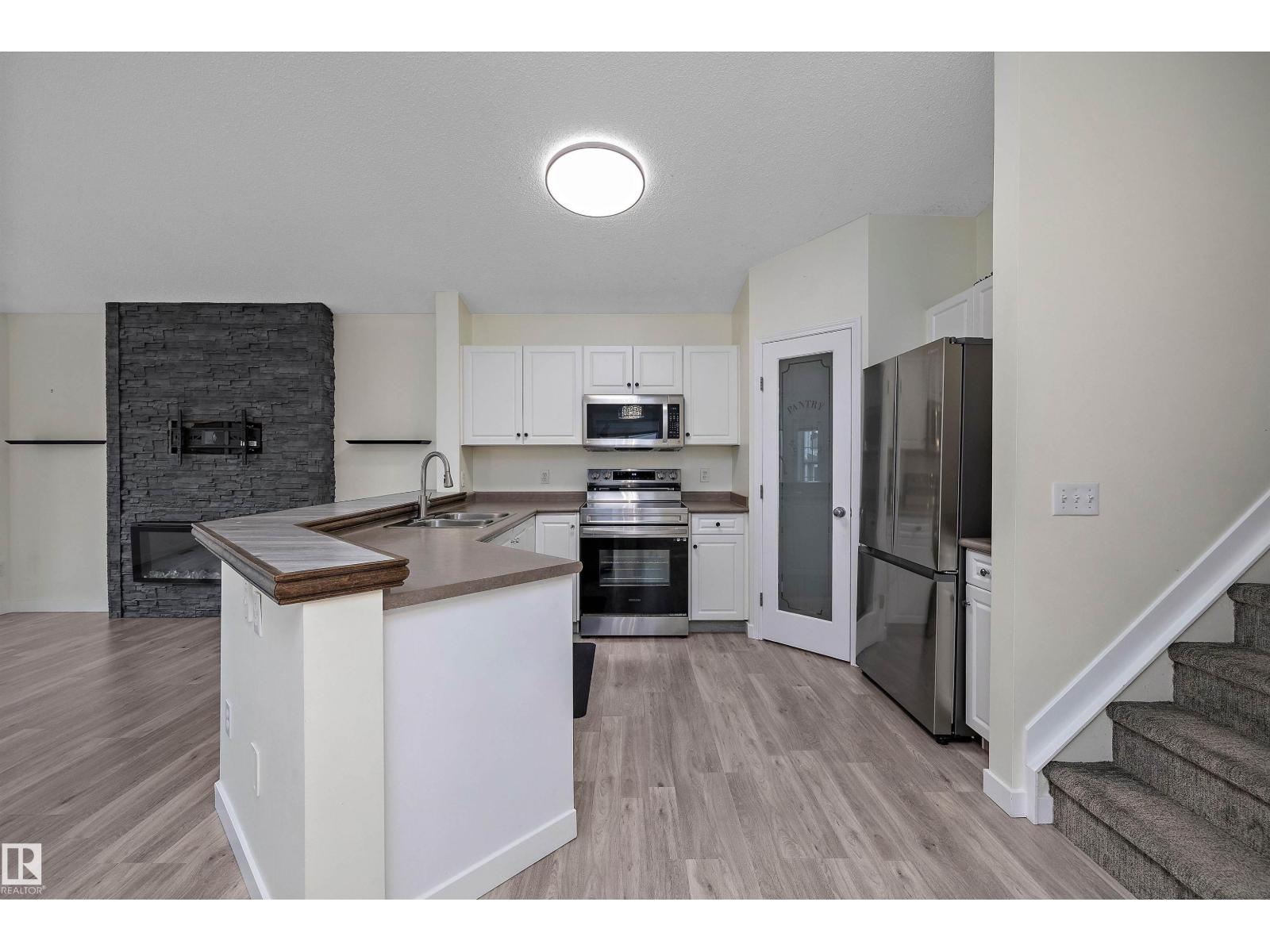 15019 133 ST NW - 10